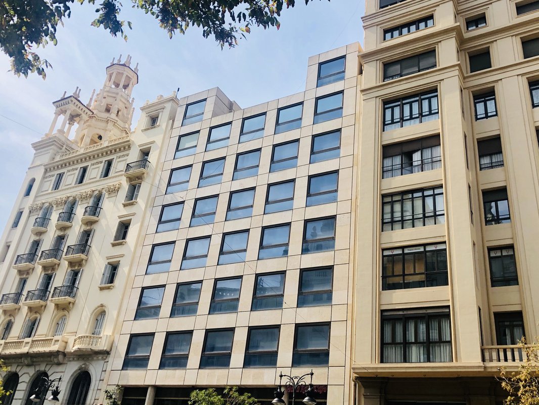 T-Systems alquila 1.500 metros cuadrados de oficinas en el edificio Rex de Valencia