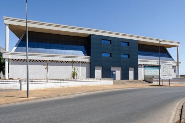 Servihabitat vende un activo terciario de 10.352 m2 en Sevilla