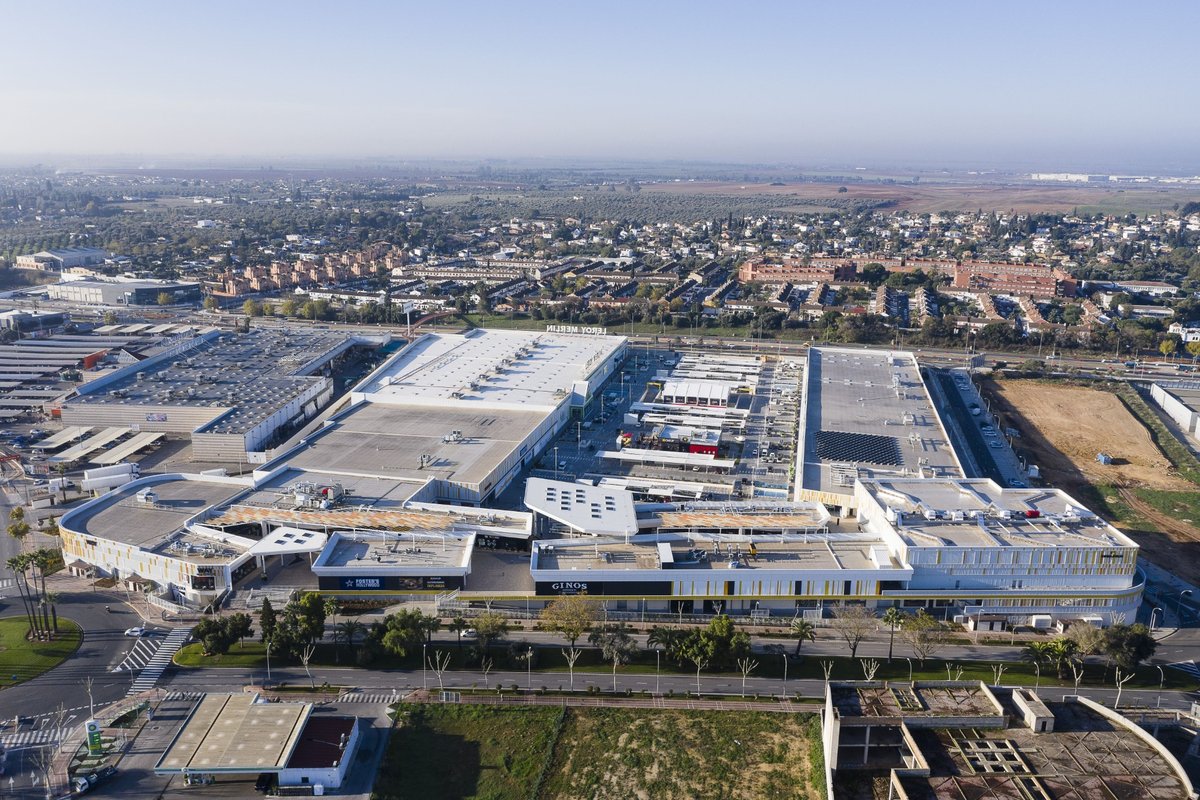 Redevco adquiere Way Retail Park en Dos Hermanas