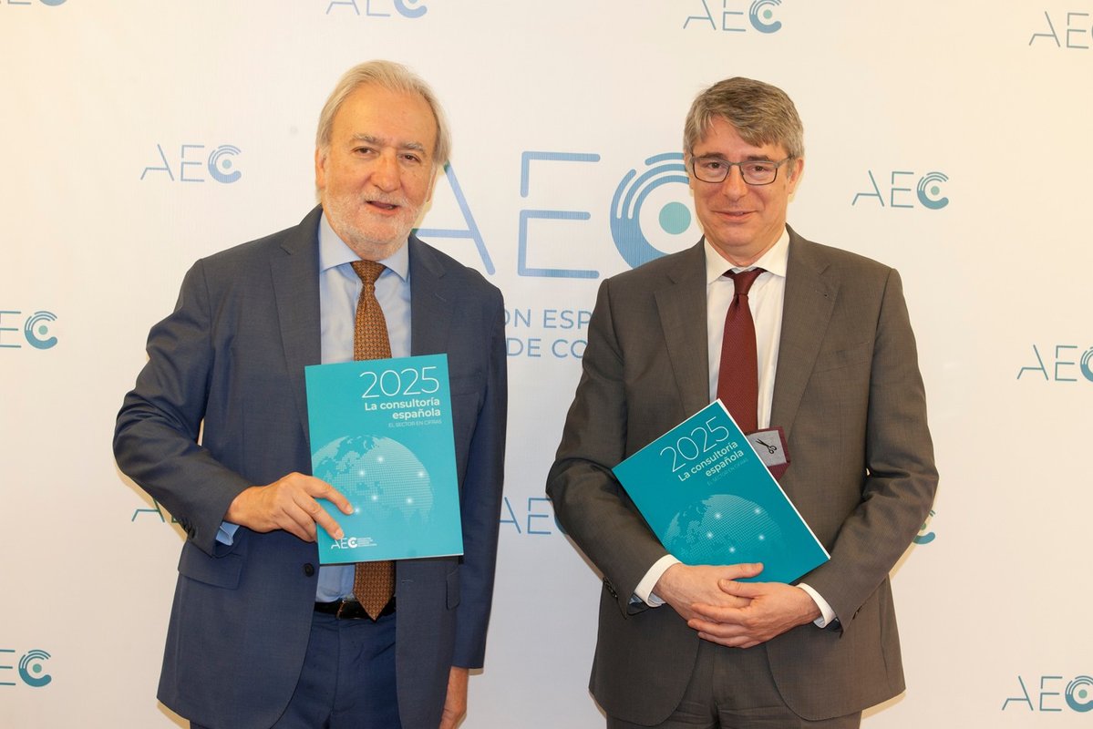 La consultoría española eleva sus ingresos un 7,5% en 2025