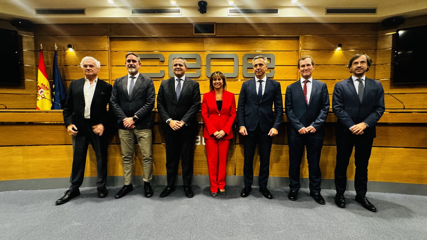 Carolina Roca es reelegida presidenta de ASPRIMA hasta 2030