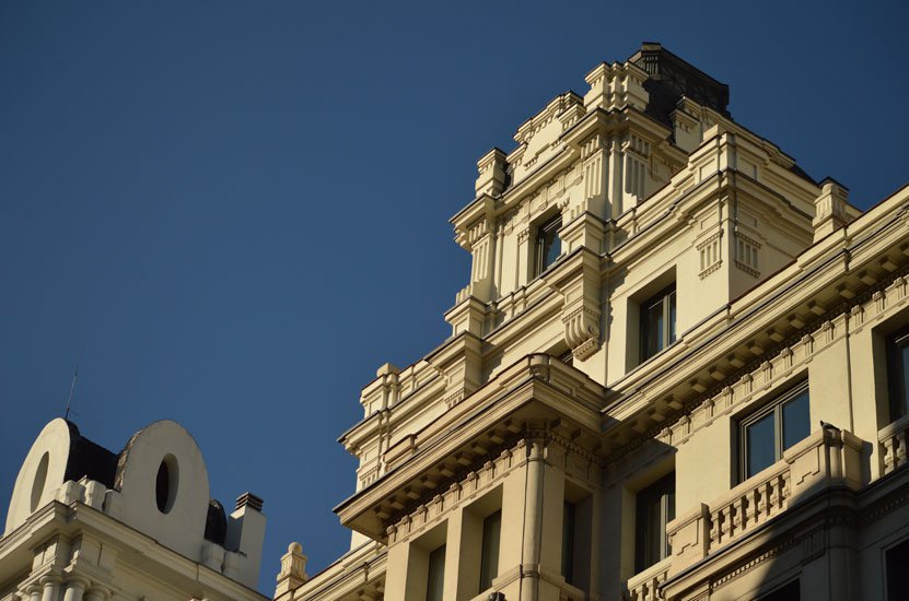 Cajalmendralejo vende Gran Vía 20 en Madrid por 44 millones de euros