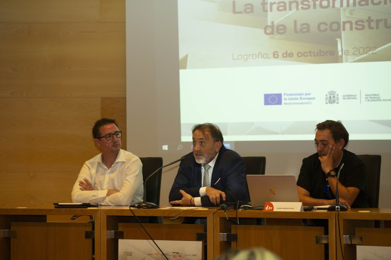 Acto de clausura con presidente y vicepresidentes de la FLC de La Rioja