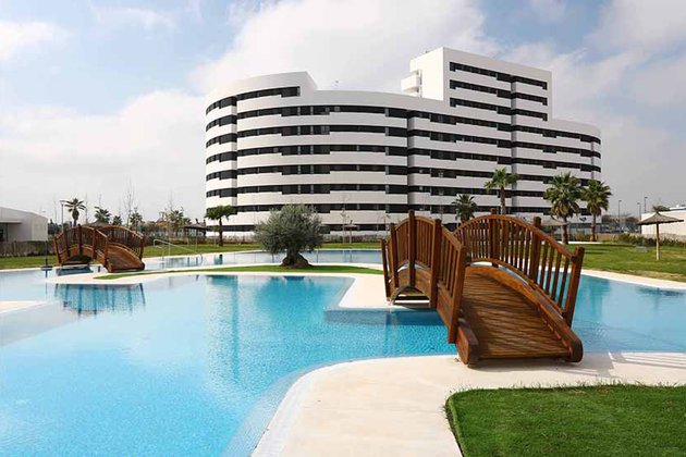 Aedas Homes entrega su segunda promoción en Jardines Hacienda Rosario de Sevilla