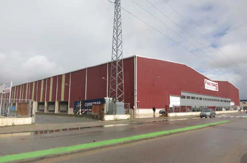 Ares compra una nave logística en el Corredor de Henares