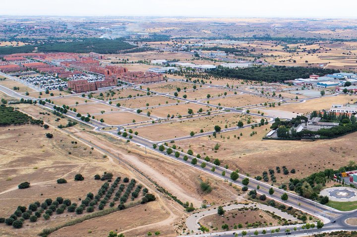 Sepes adjudica dos suelos en Madrid para construir 297 viviendas protegidas