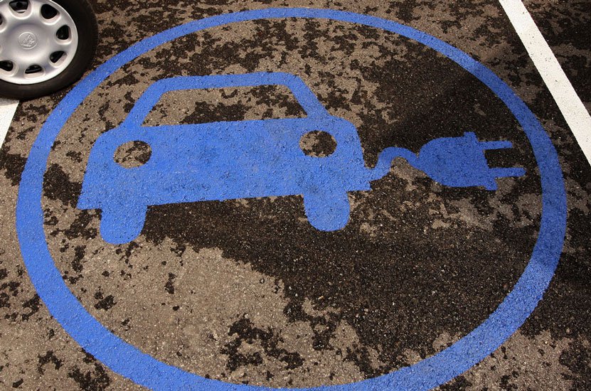 El 20% de comunidades de propietarios no saben instalar un punto de recarga de vehículo eléctrico