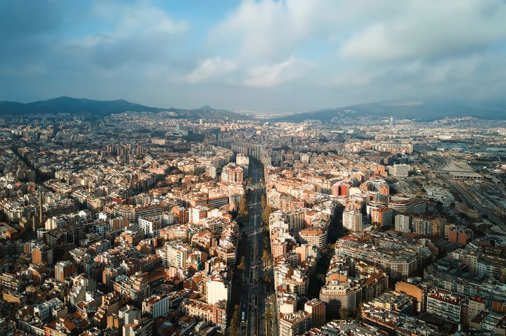 La compraventa de viviendas en Catalunya creció un 1% interanual en el Q1