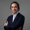 Arker adquiere una participación en LyC Consultores