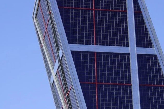 Realia aprueba la absorción del negocio inmobiliario de FCC y lanza una ampliación de capital de 698 millones