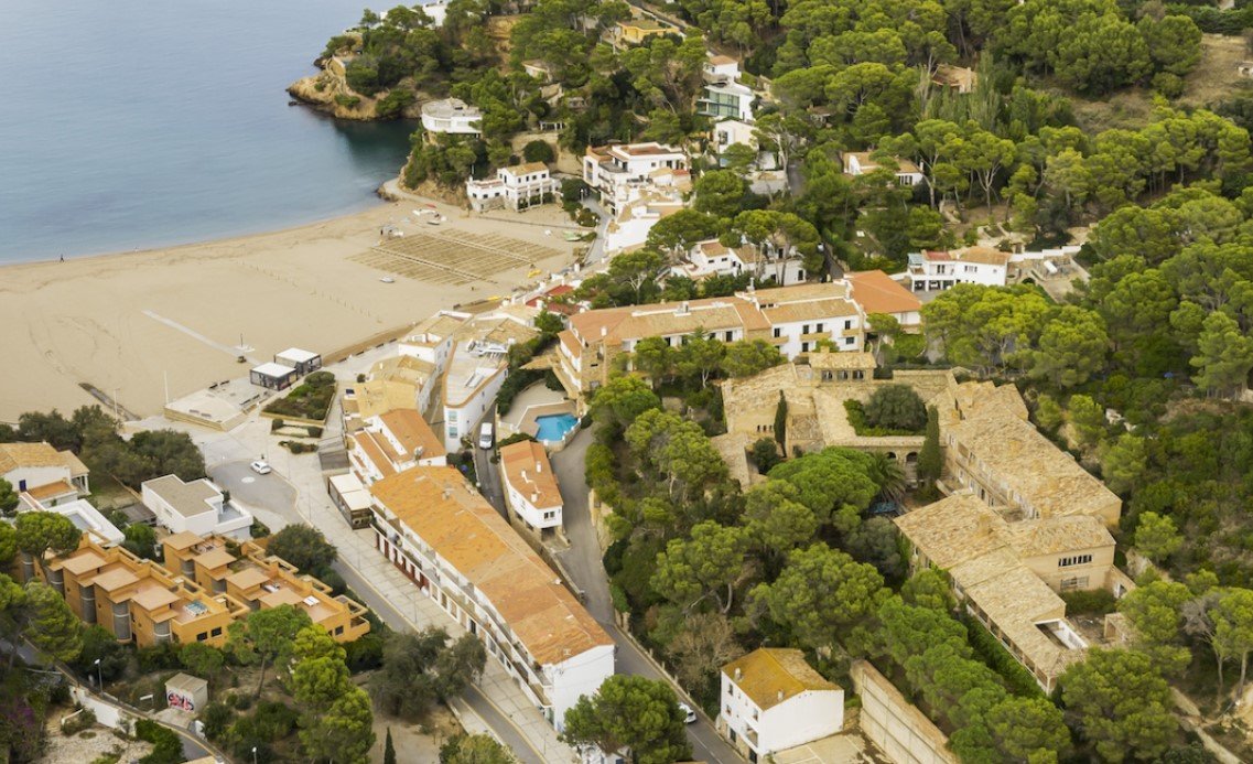 By Salomon debutará en el segmento de lujo con su primer hotel de cinco estrellas en la Costa Brava