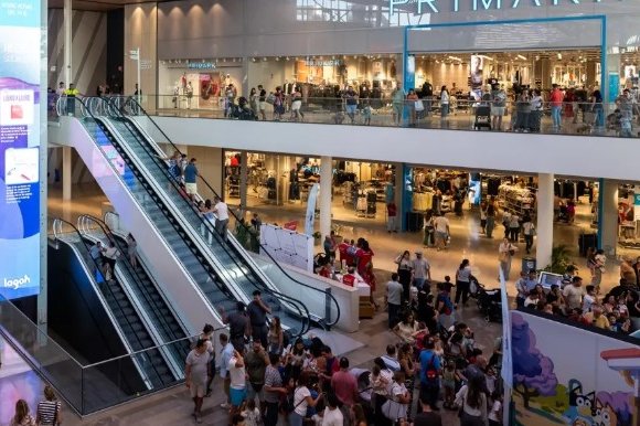 UBS eleva su participación en Lar España al 6% antes de venderla a Helios