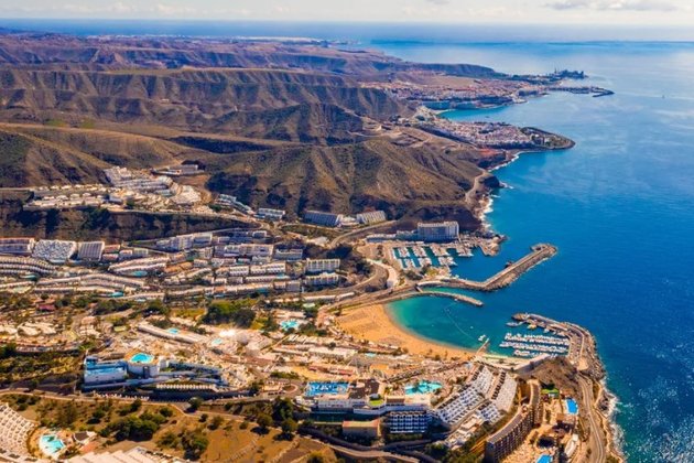 La compraventa de viviendas crece un 9% en noviembre, según los notarios