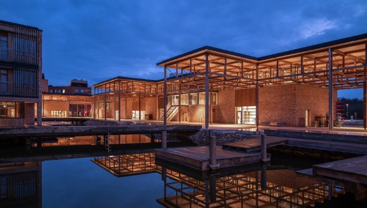 'Håndværkskollegiet' - The Crafts College.