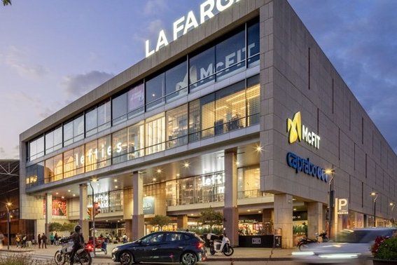LRI y Guillem Capital compran el centro comercial La Farga
