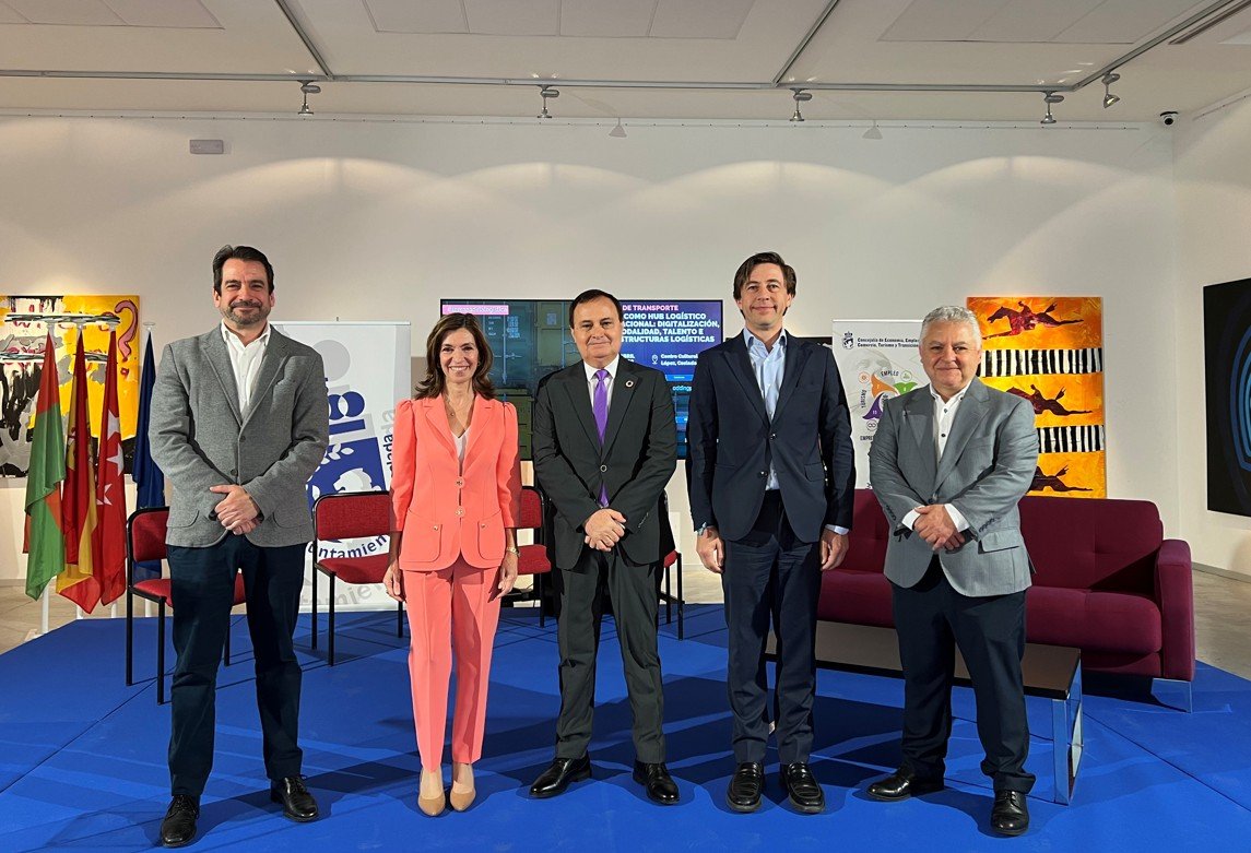 La logística española necesita infraestructuras inteligentes, colaboración y digitalización para consolidarse como hub internacional