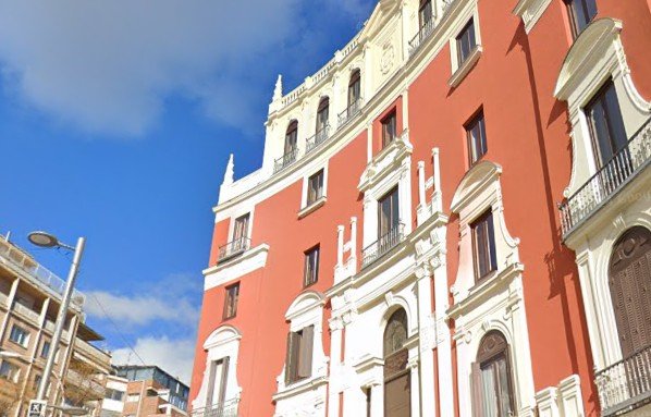 Oaktree adquiere Xenia Capital y afianza su presencia en el mercado inmobiliario ibérico