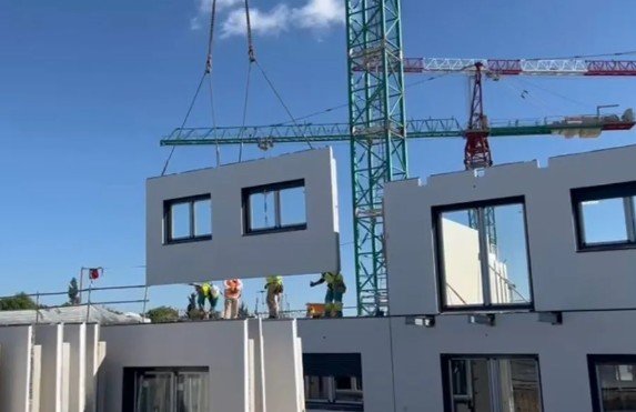 El Gobierno aprueba el nuevo Perte de Vivienda con 1.300 millones para impulsar la industrialización