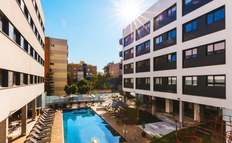 CPPIB lidera la carrera por adquirir Livensa, con una oferta cercana a los 1.200 millones