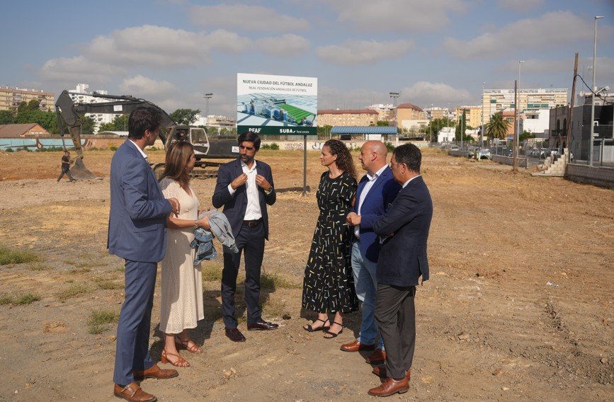 La RFAF y la SUBA presentan en Sevilla la futura Ciudad del Fútbol Andaluz