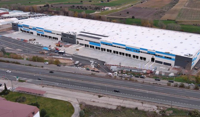 Scannell Properties alquila 8.000 m2 en su plataforma logística de San Agustín del Guadalix