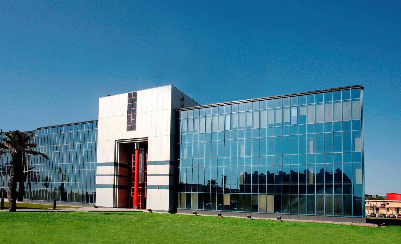 Inbisa vende tres oficinas a Sol Península Real Estate en El Prat de Llobregat