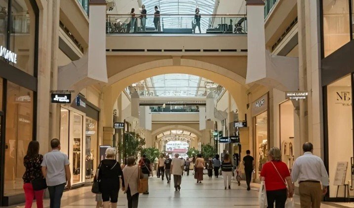 Las ventas en centros y parques comerciales crecen un 7,1% en el segundo trimestre