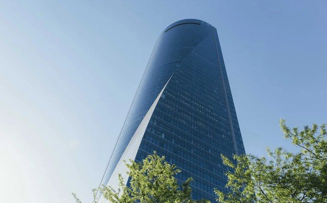 Haleon traslada su sede a Torre Emperador Castellana, propiedad de Emperador Properties