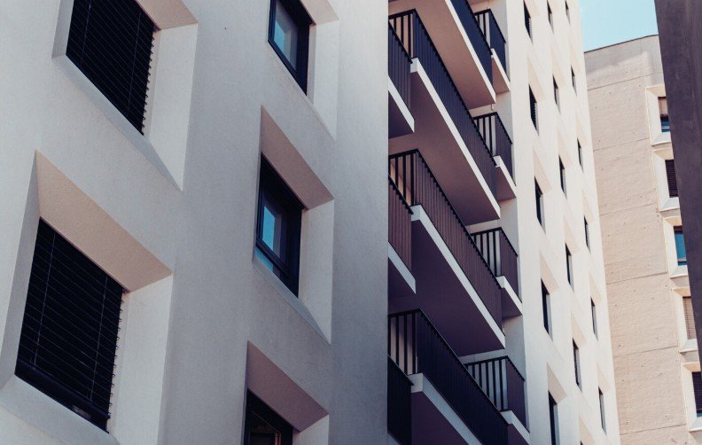 Comprar una vivienda en España cuesta 20.000 euros más que hace un año