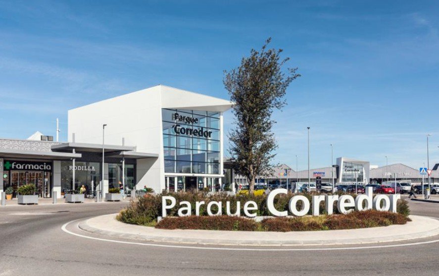 CBRE IM adquiere el centro comercial Parque Corredor