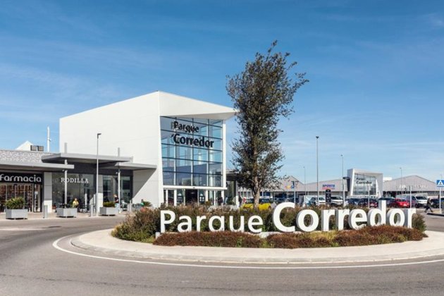 CBRE IM adquiere el centro comercial Parque Corredor