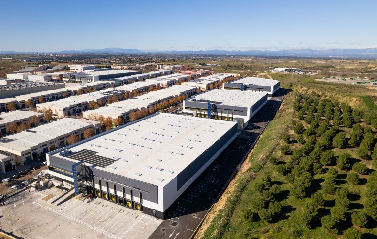 Newdock alquila más de 16.900 m2 logísticos en su parque de Arroyomolinos