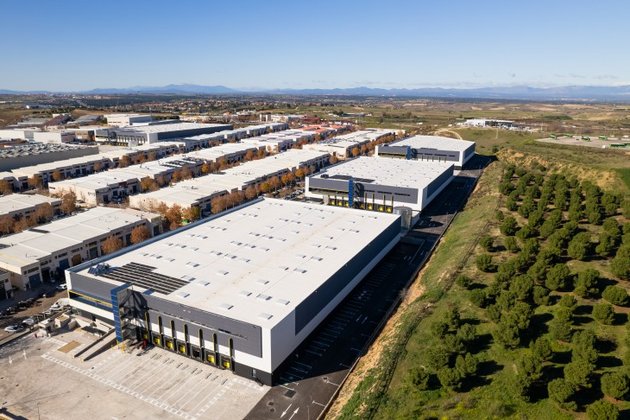 Newdock alquila más de 16.900 m2 logísticos en su parque de Arroyomolinos