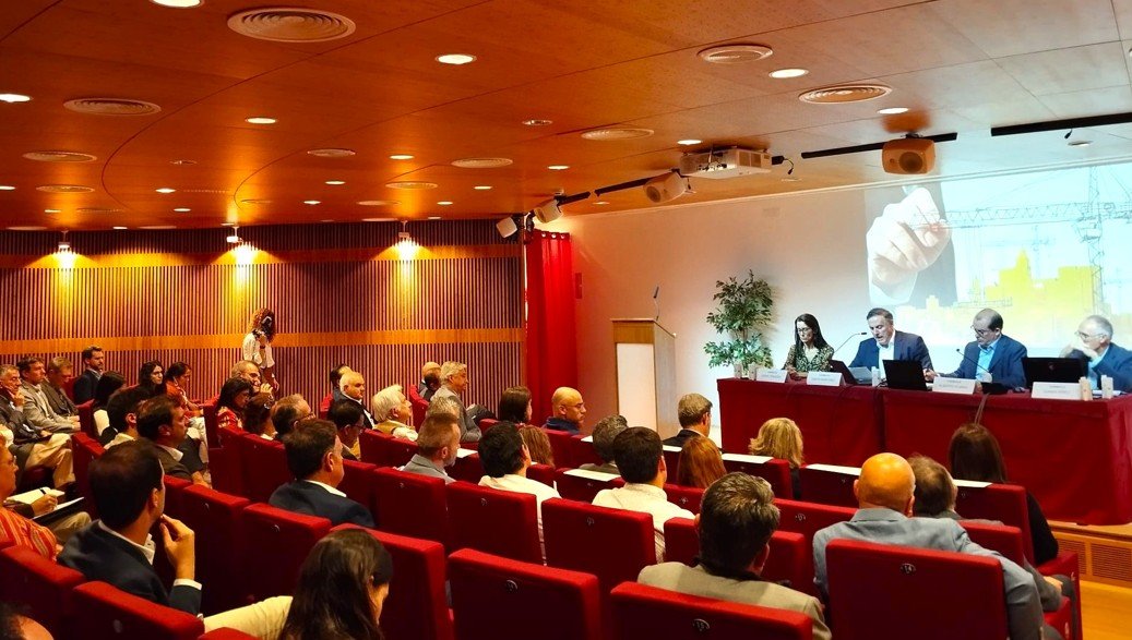 El Consejo Asesor de REBUILD 2026 analiza los retos de la industrialización y la oferta de vivienda