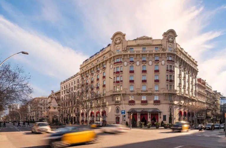 El Palace Barcelona pasa a manos del Fondo Nacional de Inversiones de Argelia