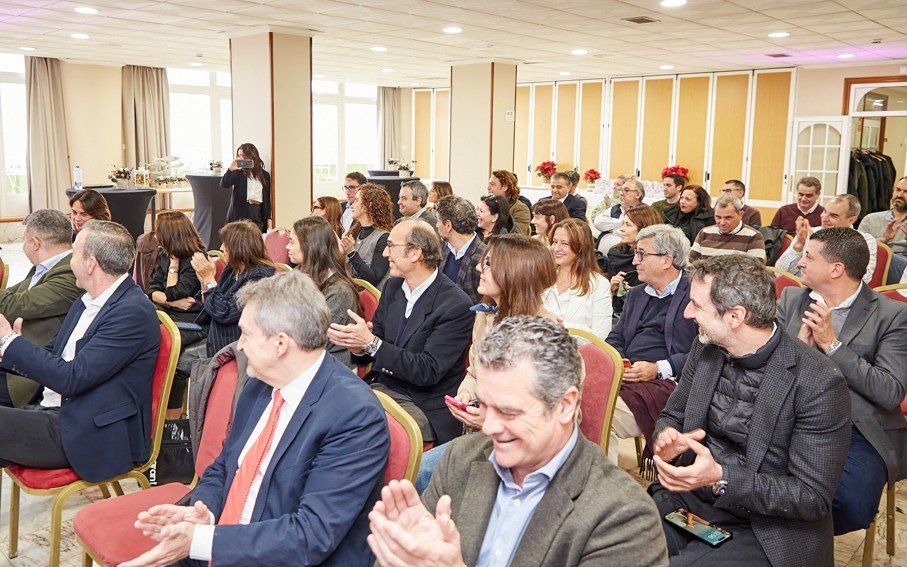 Persuadis se une a APROIN para impulsar la IA en la comercialización de obra nueva