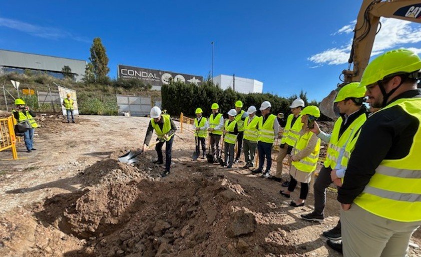 Mespack levanta 20.000 m2 de uso industrial y oficinas en Barcelona