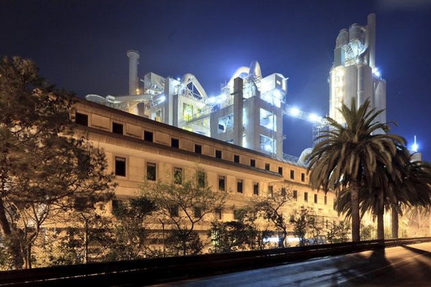 Semapa acuerda la venta del 100% de Secil a Molins por 1.400 millones de euros