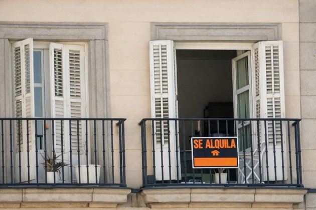 Sánchez plantea incentivos fiscales a propietarios que congelen el alquiler