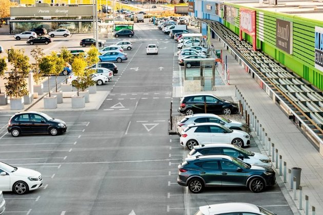 Ares Real Estate Funds compra los parques comerciales de Castellana Properties en España