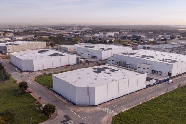 Mileway alquila 3.600 m2 logísticos a Franuí en Valencia