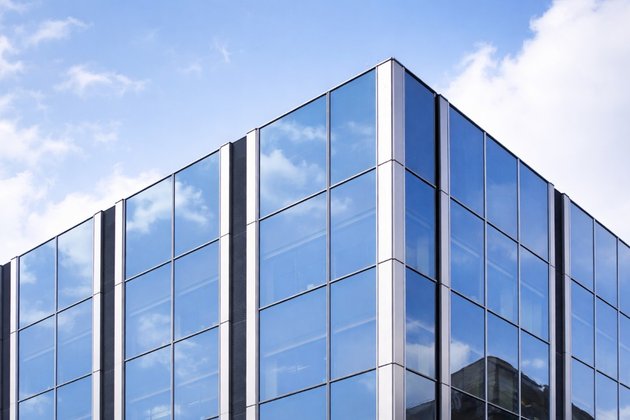 Saint-Gobain cierra 2025 con margen del 11,4% y 3.800 millones en caja