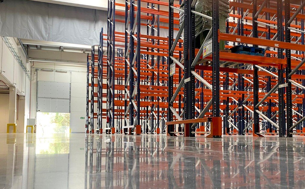 Molins adquiere dos firmas especializadas en pavimentos industriales