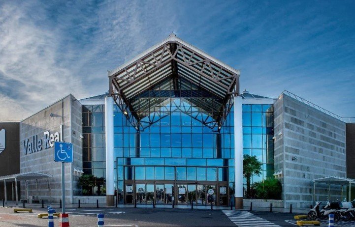 Sonae eleva sus ventas en España a los 1.579 millones de euros