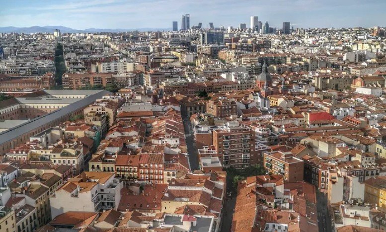 Madrid concentra más de la mitad de la inversión inmobiliaria en España en abril