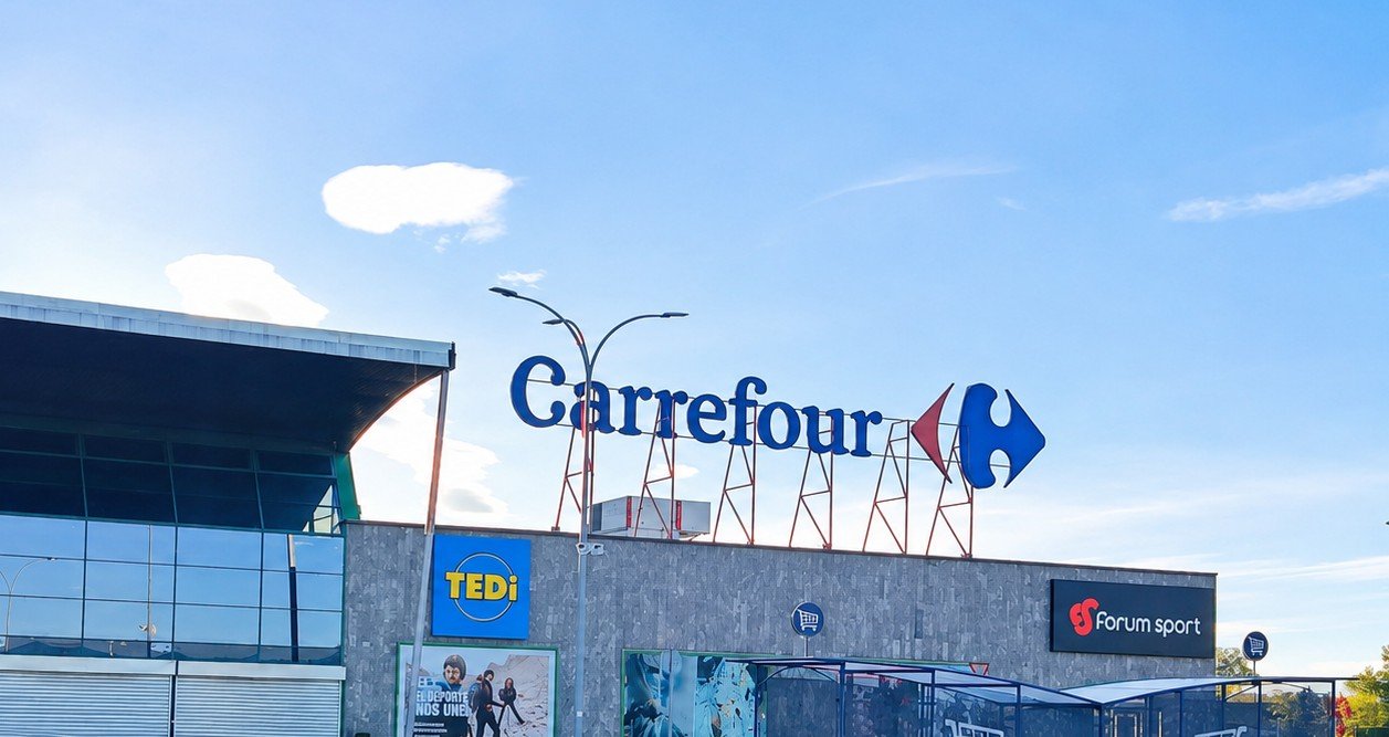 LRI21 compra el centro comercial Jaca, en Huesca