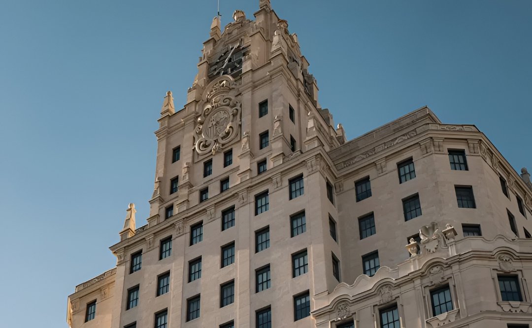 Tomás Olivo compra la sede histórica de Telefónica en Gran Vía por más de 200 millones