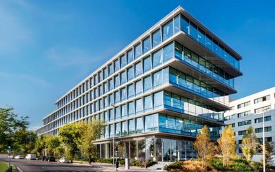 GMP ultima la compra de la sede de AstraZeneca en Madrid por 100 millones