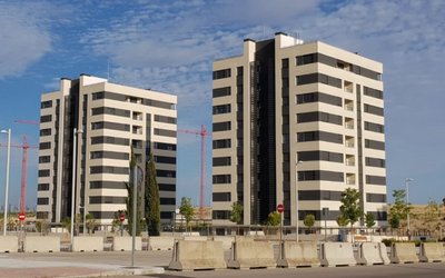 Madrid licitará suelo para más de 1.000 viviendas asequibles con opción a compra