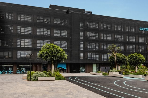 Cecotec y Casas inHAUS invertirán 100 millones en una gigafactoría de viviendas en Valencia
